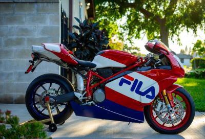 Battuta all’asta una rara Ducati 999R FILA