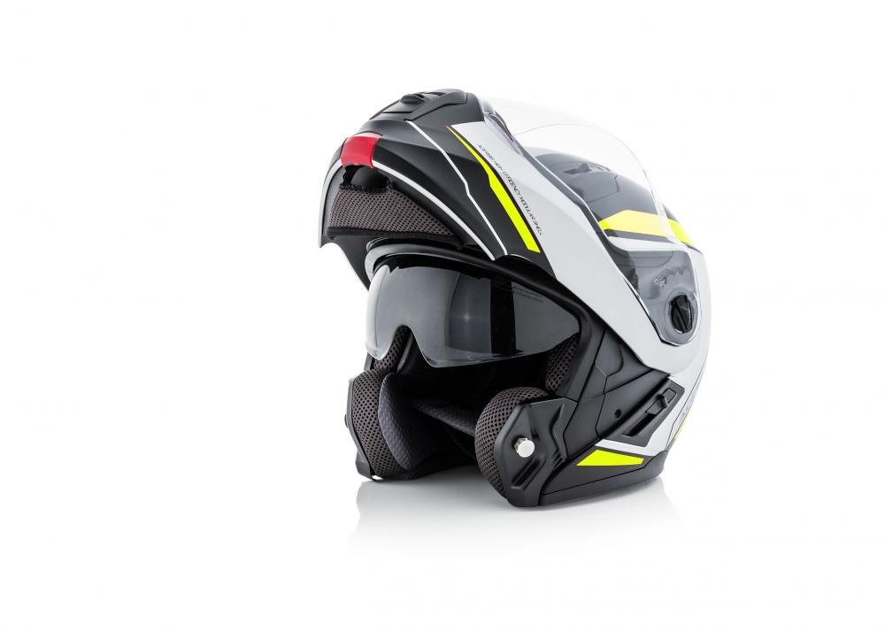 Acerbis presenta il nuovo casco modulare Derwel - Motociclismo