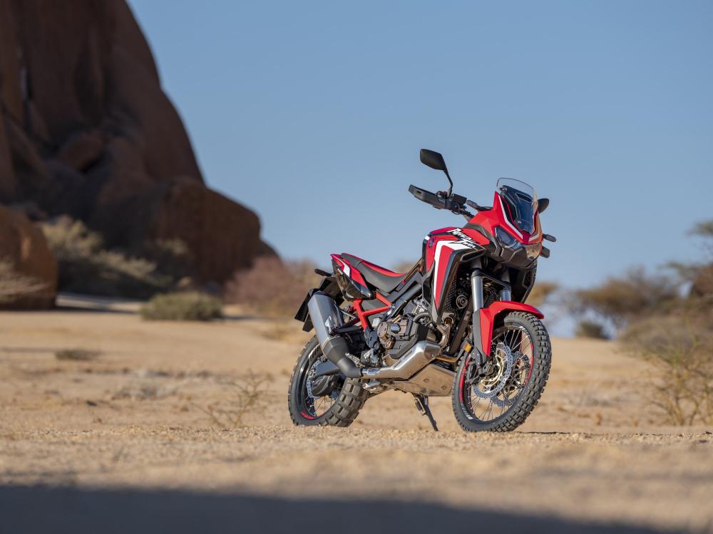 https://www.motociclismo.it/files/galleries/1/8/2/18208/B_20ym-africatwin-l1-location-3260.jpg